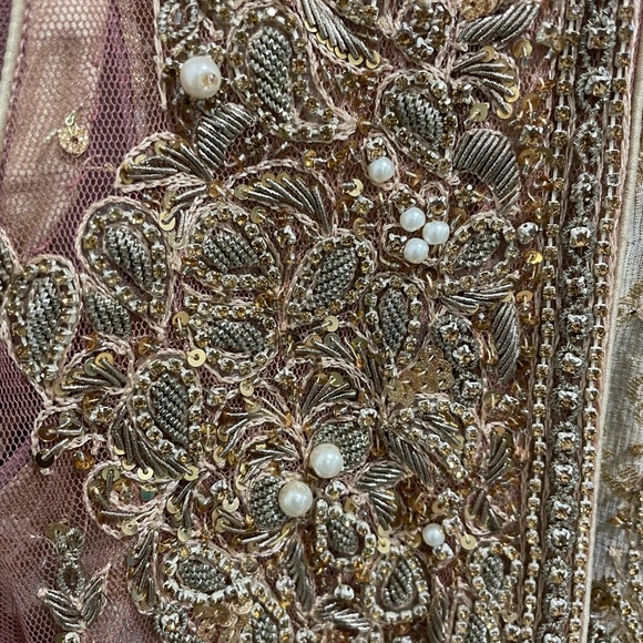 PAKISTANI WEDDING WEAR DESIGNER OUTFIT - Picture 8 of 8